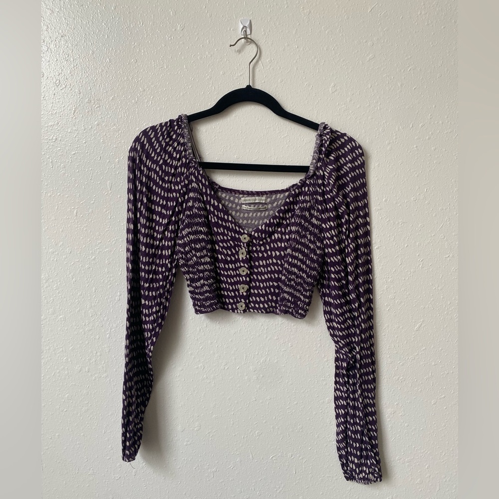 crop top with side ruishing